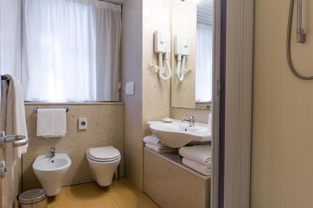 Hotel Rondine Marinella di Sarzana Kültér fotó